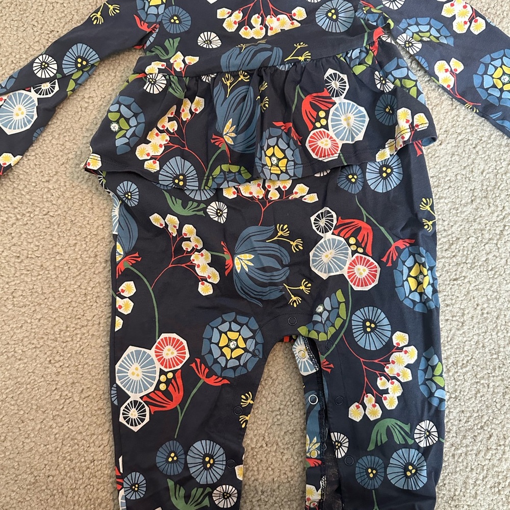 Tea Collection Romper Set - Picture 7 of 7